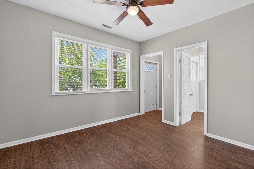 Building Photo - 4509 S Talman Ave