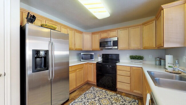 Building Photo - 4058 Valderrama