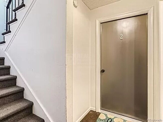 Building Photo - 9110 E Girard Ave