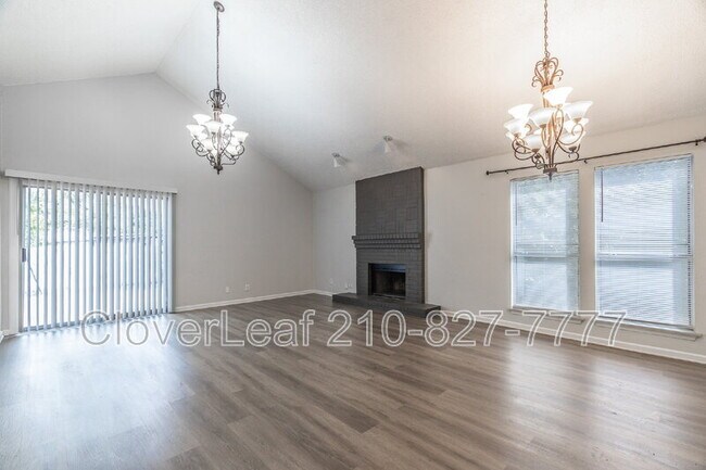 Building Photo - 535 E Ashley Rd
