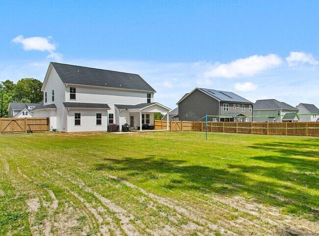 Building Photo - Currin Hill - "Coming Soon"