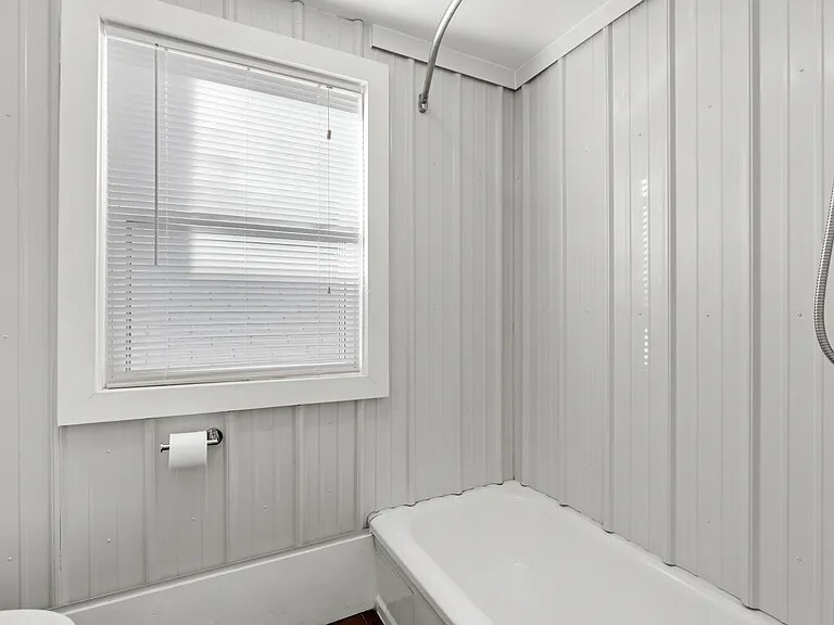 Building Photo - 6166 Crescent Ave