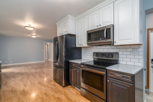 Building Photo - Beautiful Single Family Home