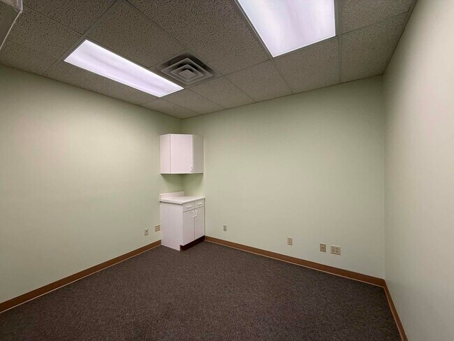 Building Photo - 1411 Pate Plaza Dr