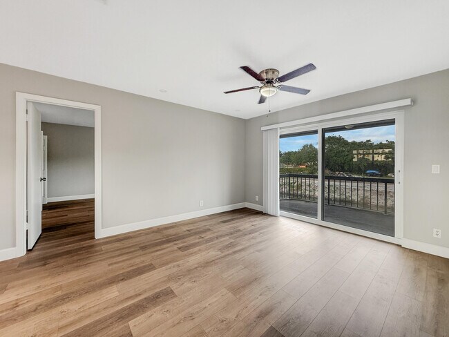 Building Photo - 13586 Sabal Palm Ct