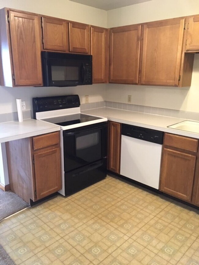 Building Photo - 1708 Erin Ct