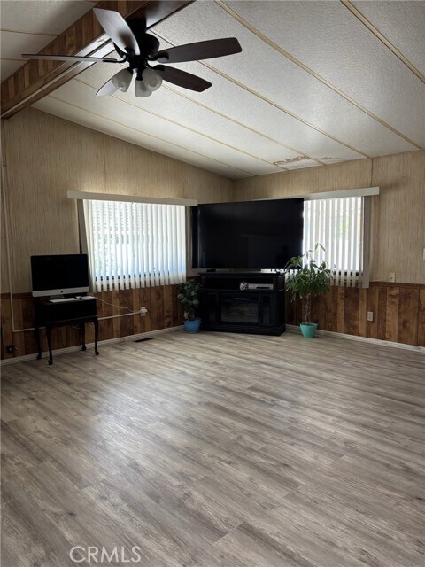 Building Photo - 26150 San Quintin Rd