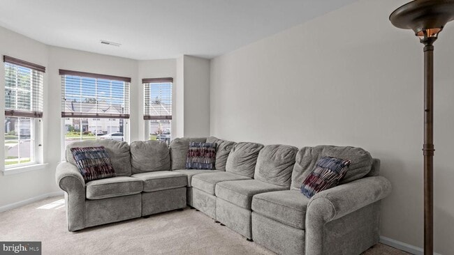 Building Photo - 301 Holly Hill Ct