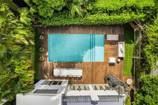 Building Photo - 110 3rd San Marino Terrace