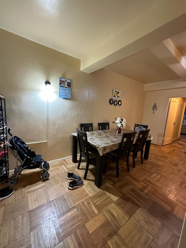 Building Photo - 1595 Odell St