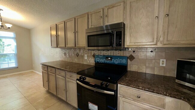 Building Photo - 2429 Sapier Ct