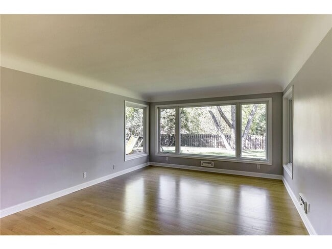 Building Photo - 4222 Basswood Rd