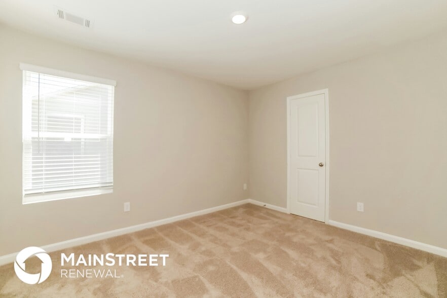 Building Photo - 517 Firethorn Ct