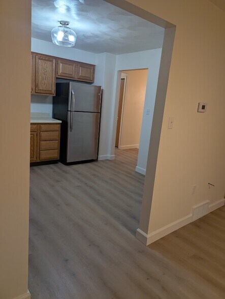 Building Photo - 1091 Elicker Rd