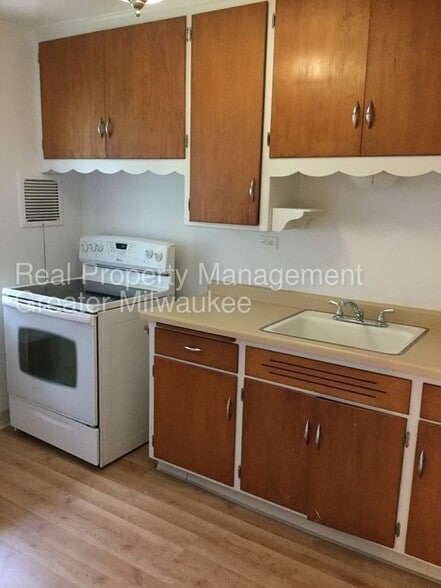 Building Photo - 2764 N 92nd St