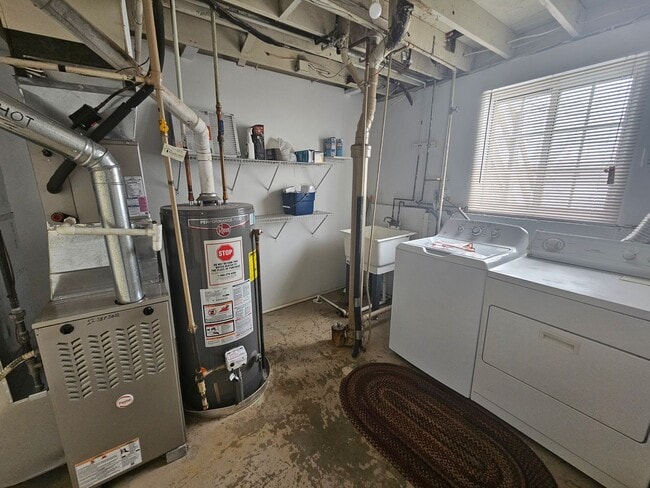 Building Photo - 5458 Celeste View Dr