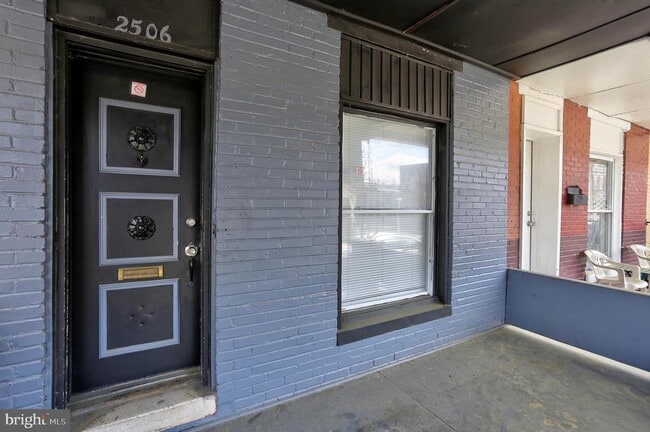 Building Photo - 2506 Lauretta Ave