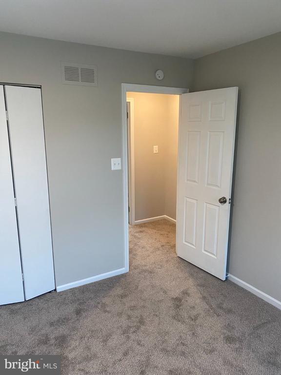 Building Photo - 944 Craftsman Rd