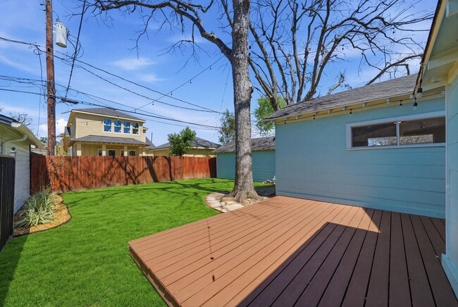 Building Photo - 1111 Winston St