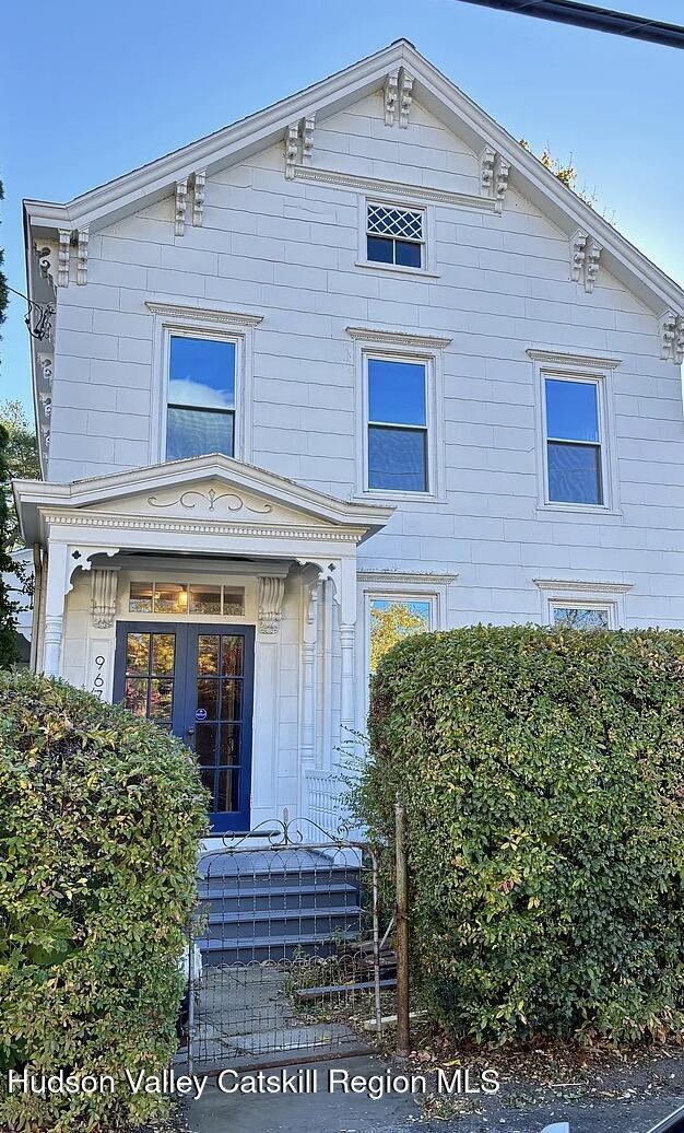 Building Photo - 967 Columbia St