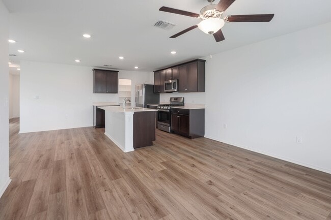 Building Photo - 7212 Sparkling Light Dr