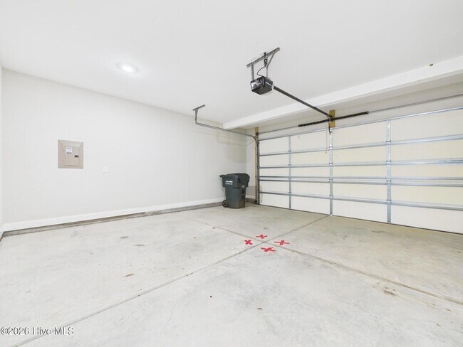 Building Photo - 478 Atwood Dr