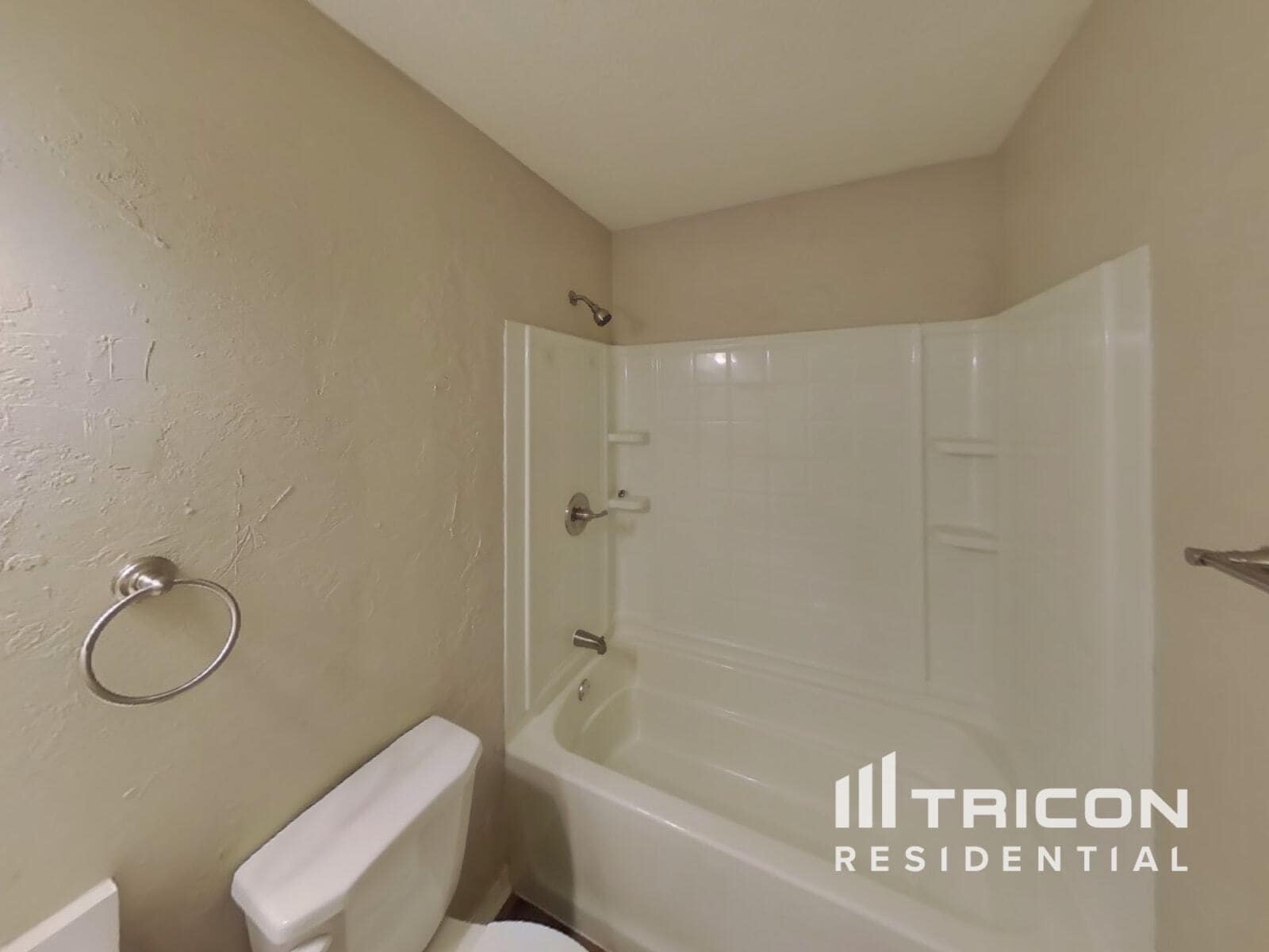 Building Photo - 2641 Bandera Pl