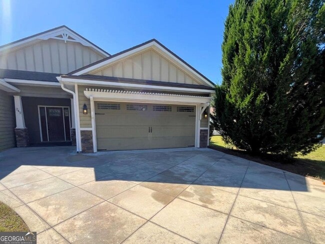 Building Photo - 242 Waters Edge Dr