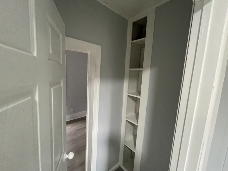 Building Photo - 407 W 23rd St