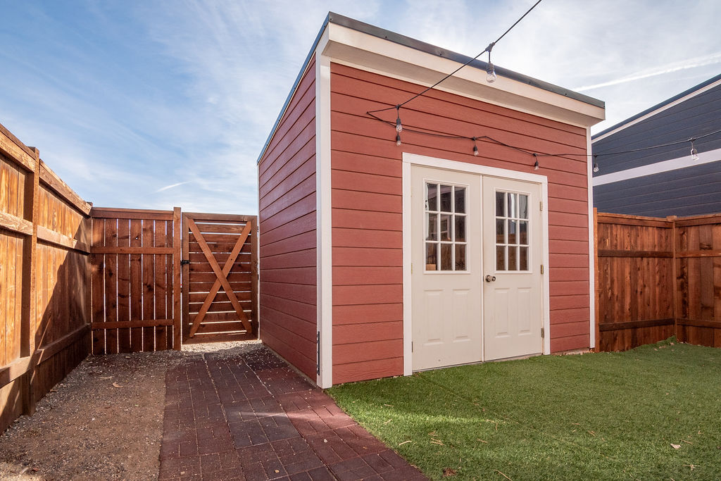 Building Photo - 120 Barnwood Cir