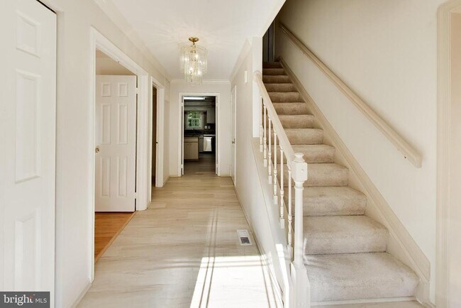 Building Photo - 14672 Brougham Way