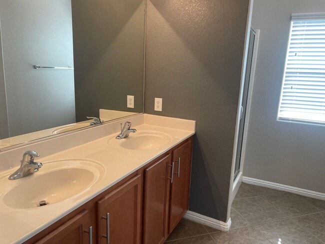 Building Photo - 2359 Koho Dr