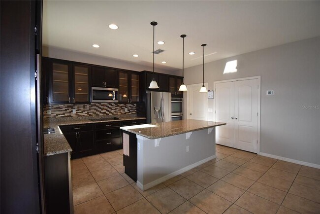 Building Photo - 13008 Sawgrass Pine Cir