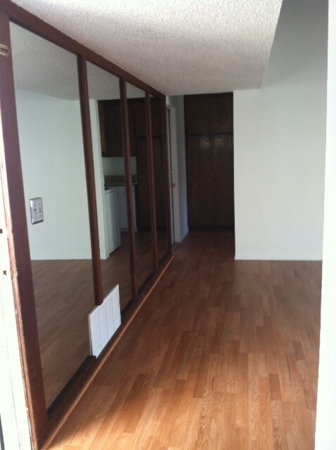 Building Photo - Great Salinas Two Bedroom House