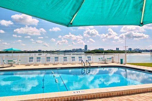 Building Photo - 851 Bayway Blvd
