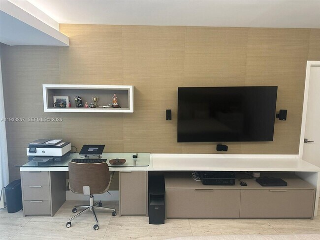 Building Photo - 3802 NE 207th St