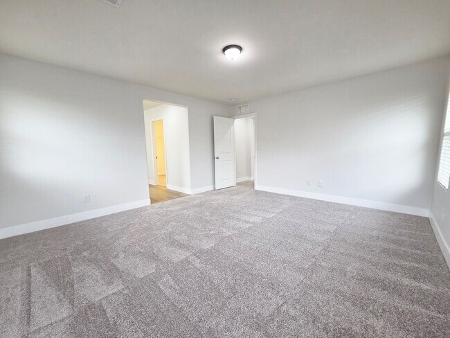 Building Photo - 5479 Bristol Grove Ln
