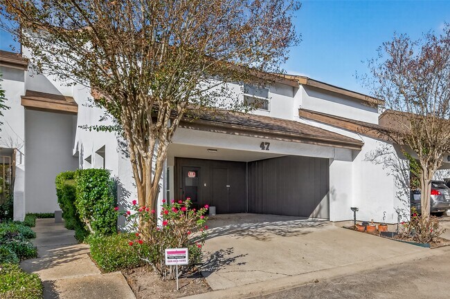 Building Photo - 7655 S Braeswood Blvd