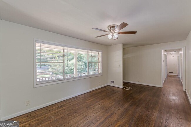 Building Photo - 2416 Timber Ridge Ct