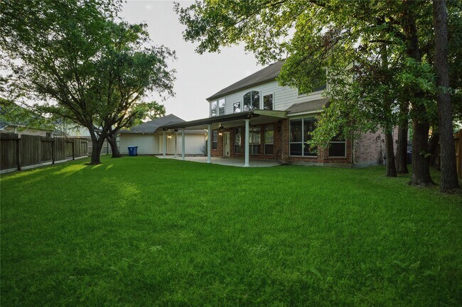 Building Photo - 2302 Marblecrest Ln