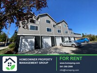 Building Photo - 4 BEDROOM, 3 STORY TOWNHOUSE,  close to campus