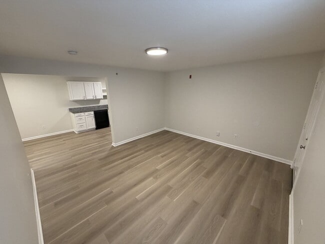 Building Photo - Liberty View Apartments