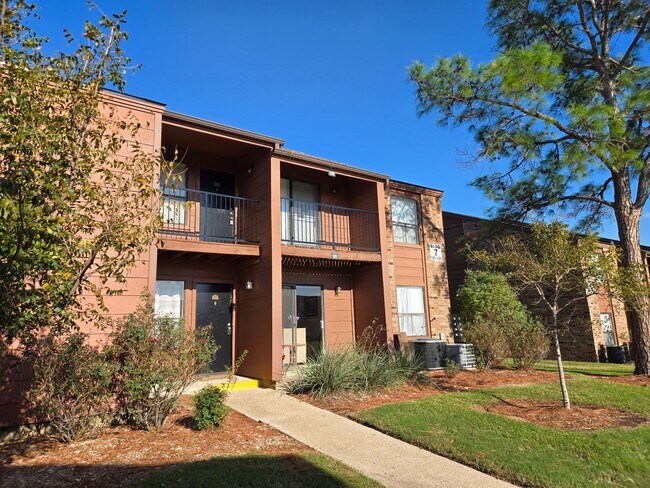Primary Photo - College Station / 2-bed, 2-bath Condo unit...