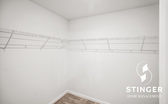 Building Photo - 38 Chestnut St