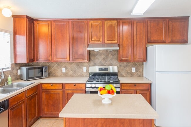 Building Photo - 5111 Juniper Walk Ln
