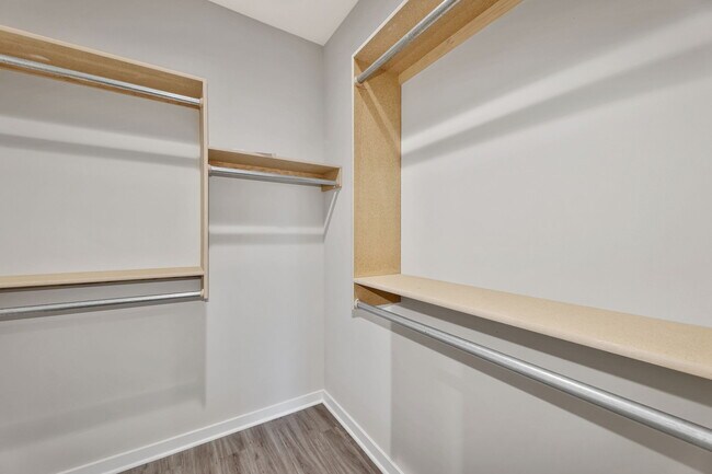 Building Photo - 13432 Haskell Ct