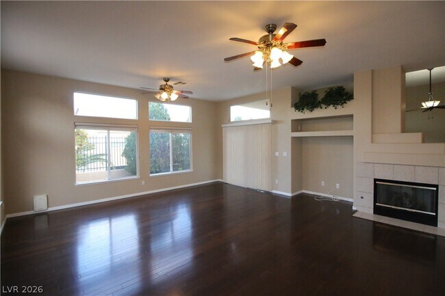 Building Photo - 1520 Vía Cassia