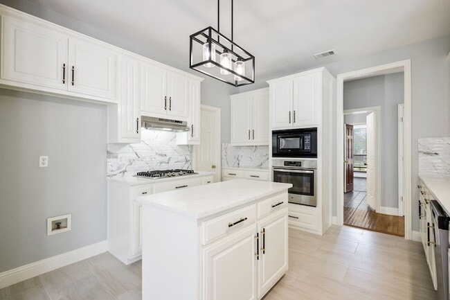 Building Photo - 4804 Appleridge Dr