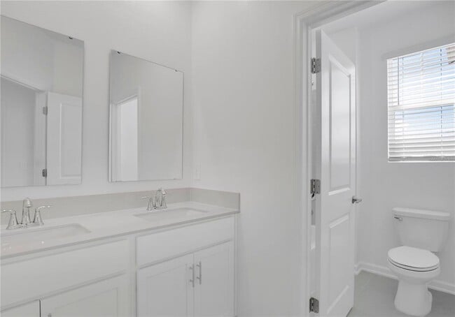 Building Photo - 714 Squire Ave