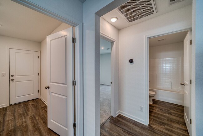 Building Photo - New Home w/ Panoramic Views